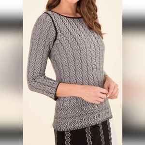 TSE 100% Cashmere Wave Jacquard Top Sweater Italian Yarn Large Black White